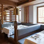 Aparthotel Chalet Wetzlgut 4*
