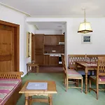 Aparthotel Chalet Wetzlgut 4* Bad Gastein