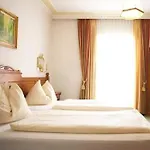 Lägenhetshotell Aparthotel Chalet Wetzlgut 4*