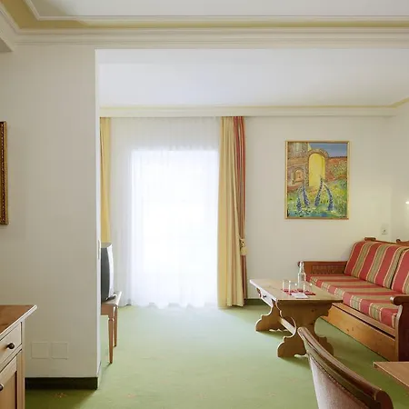 Apart Otel Wetzlgut 4*